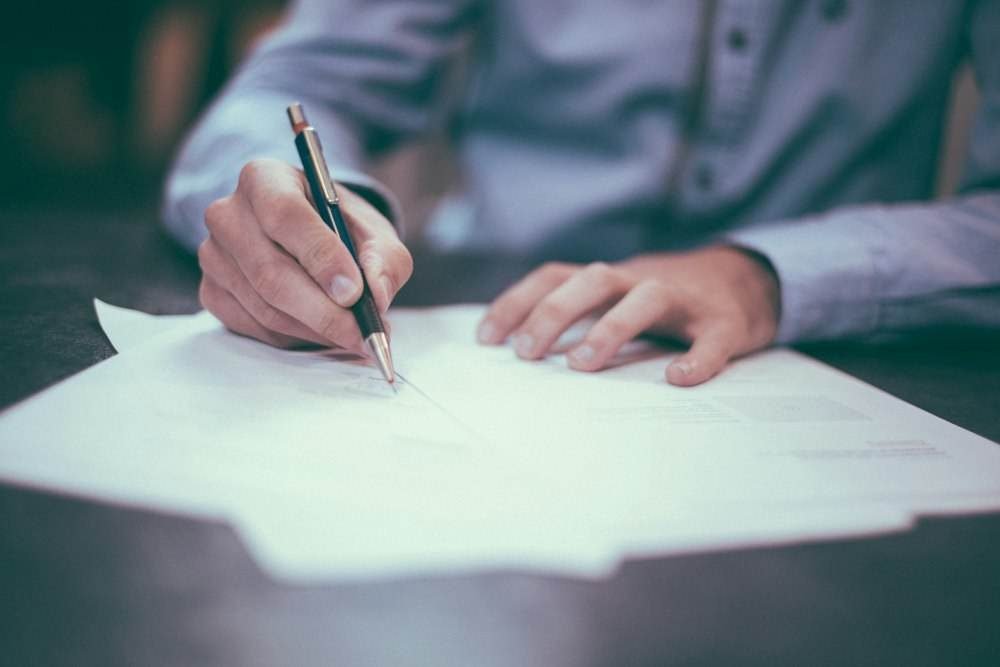 Opening a corporate bank account in the UAE: the document checklist